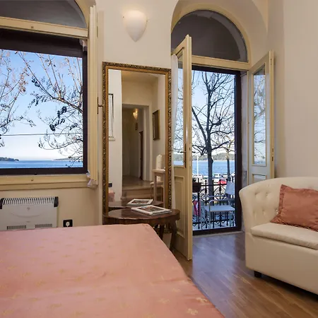 Sea View Antica Porta Sul Mar Διαμέρισμα Ρόβινι